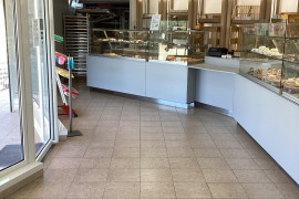 A vendre boulangerie-fdc, murs pro & villa- 850k€ à reprendre - Grand Nîmes (30)